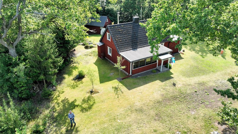 Ferienhaus in Schweden mieten – Wassergrundstück mit Alleinlage, direkt am Fluss Emån in Südschweden - 25 Meter, von der Haustür bis zur Wasserkante. in Osterholz-Scharmbeck