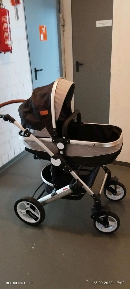 Trally Kombi Kinderwagen Buggy in Lage