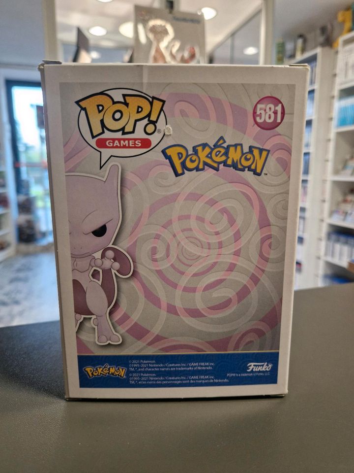Funko Pop Mewtwo Pokemon 581 Flocked Pokémon Mewtu Vinyl Figur in Rhauderfehn