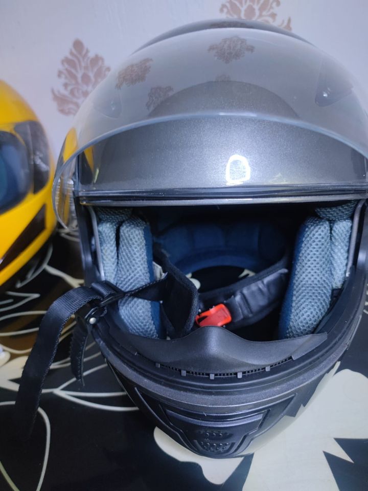 Motoradhelm XL in Swisttal