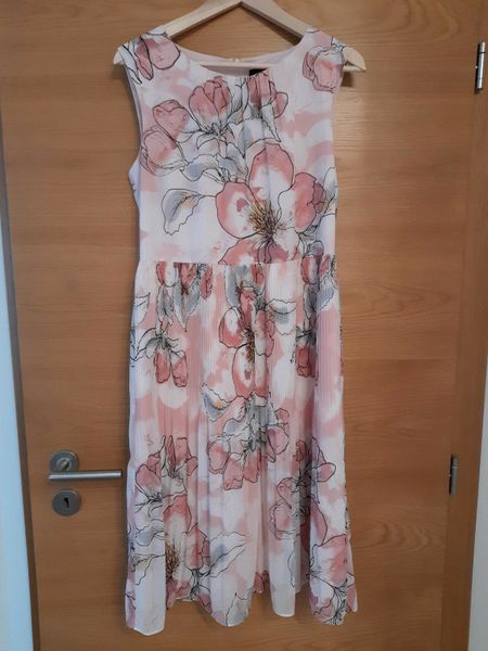 Comma Kleid rose Blumen Gr. 38 in Bayern - Altomünster | eBay Kleinanzeigen  ist jetzt Kleinanzeigen