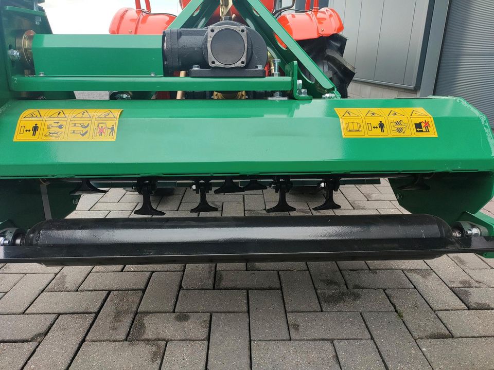 Kleintraktor Kubota B 7001 + Hammerschlegelmulcher 100 cm NEU in Auderath