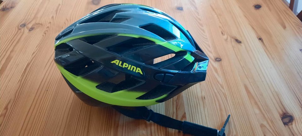 Kinderfahrradhelm Alpina 52 bis 57 cm in Angermünde