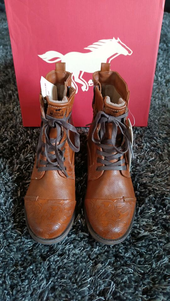 Neu Orig. Mustang Stiefelette Gr. 38 in Elchesheim-Illingen