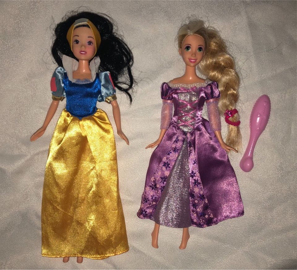 Disney Barbie Puppen Rapunzel & Schneewittchen in Mönchengladbach