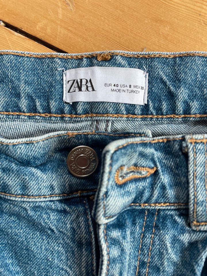 Jeans Zara Größe 40 in Göttingen