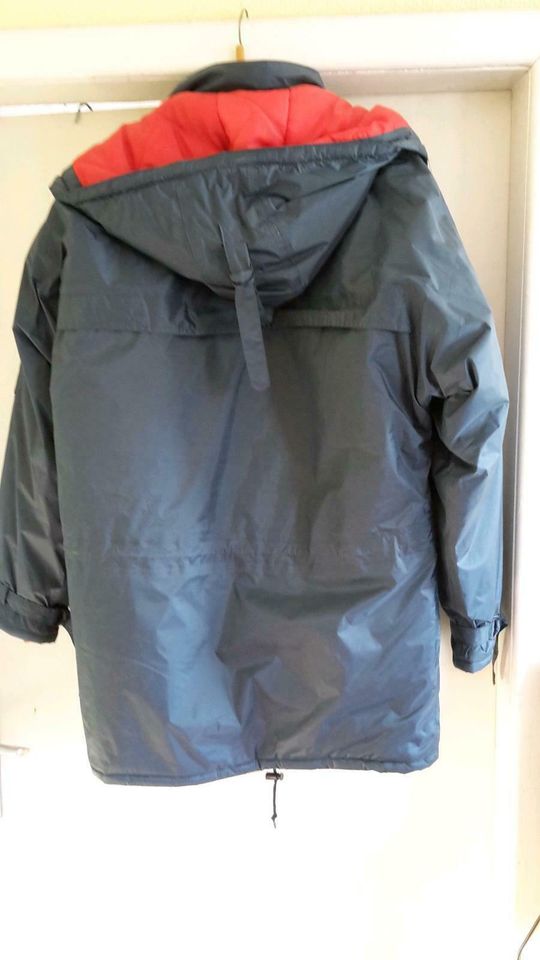 Damen oder Herren Allwetterjacke Dunkelblau  gr 46-48 in Dorum