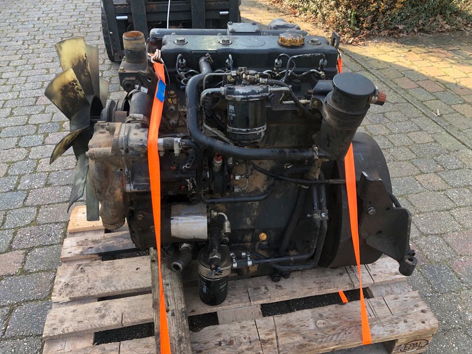 Perkins 1004-42 Motor Bagger Radlader Harvester Stapler in Meppen