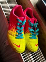 Nike FC247 Pink/Yellow Hallenschuhe/Gr.41 /Selten und ausverkauft Sachsen - Strahwalde Vorschau