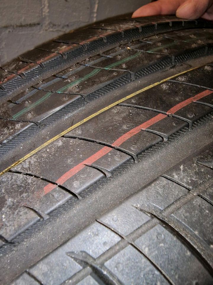 Borbet Felge mit Reifen 205 55 16 94 V in Moers