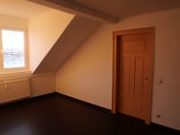 Helle 2-Zimmer-Dachgeschosswohnung im Herzen von Altenburg! Thüringen - Altenburg Vorschau