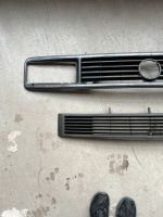 VW T3 Kühlergrill oben und unten Original VW Gebraucht Nordrhein-Westfalen - Meerbusch Vorschau