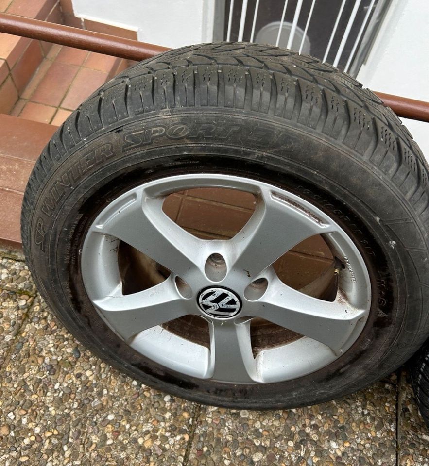 Volkswagen VW Alufelgen Felgen Räder Reifen 15 Zoll in Karlsruhe