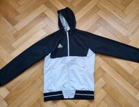 Adidas Tiro Präsentationsjacke mit Kapuze Gr. S Climalite Bielefeld - Bielefeld (Innenstadt) Vorschau