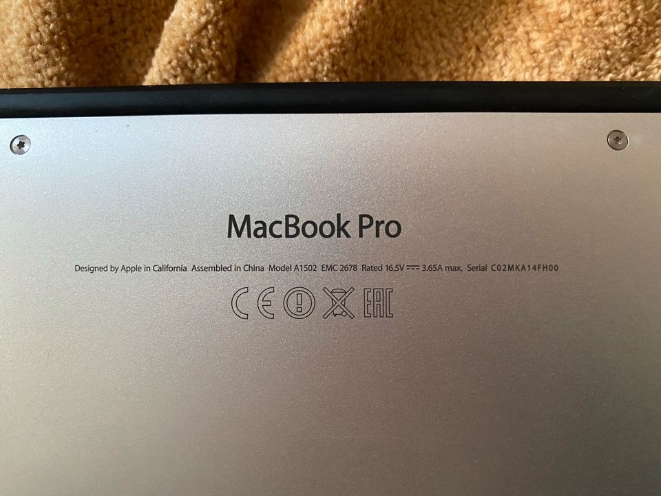 MacBook Pro 15 (13 Zoll, Late 2013) 251 SSD in Oberstadion