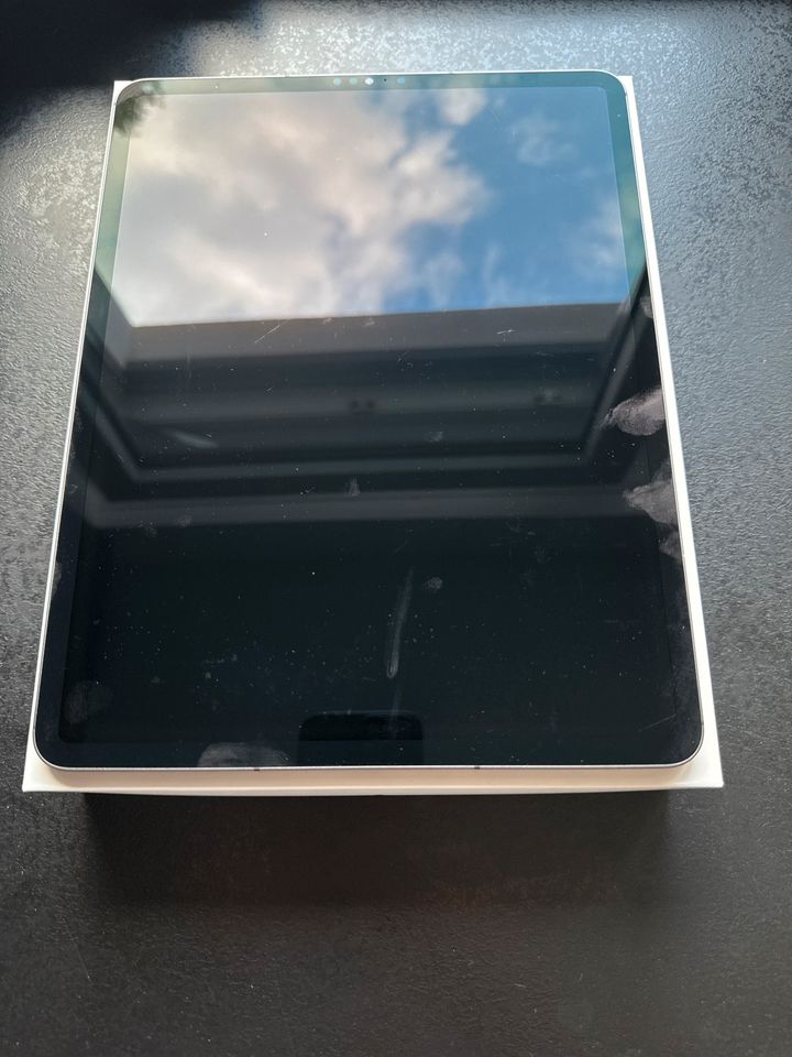 iPad Pro (12,9 Zoll,5 Generation) 256GB in Magdeburg