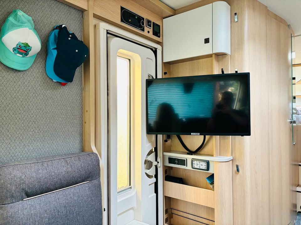 Hymer MC 600 White line mit  toller Ausstattung NEUWERTIG in Berlin