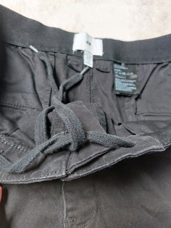 Kurze schwarze Hose Shorts Chinoshorts Größe XL von H&M in Lauf a.d. Pegnitz