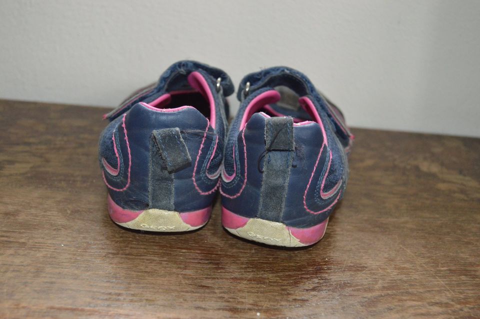 GEOX Halbschuhe * Größe 33 * blau / pink * Klettverschluss in Dresden