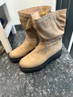 Winterstiefel Damen 41 wie neu - Wildleder, feste Sohle Bayern - Würzburg Vorschau