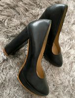 Neu! Tamaris Echtleder Plateau-Pumps 37 schwarz Pumps High-Heels Bonn - Beuel Vorschau