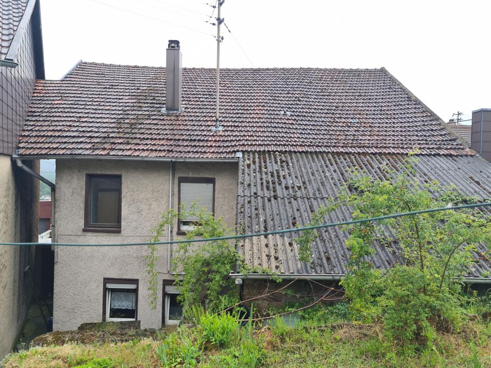 Großzügiges Handwerkerhaus mit Garage und Garten in ruhiger Lage in Schmelz in Schmelz