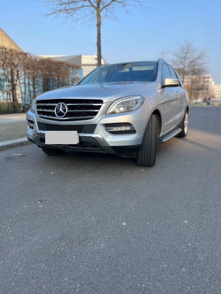 Mercedes ML 350 bluetec v6 in Berlin