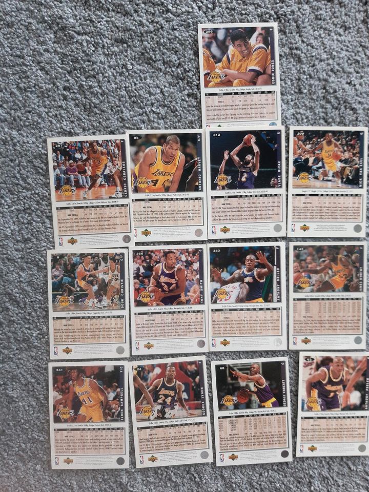 13 NBA Trading Cards Los Angeles Lakers upper-deck 94-95 in Freiburg im Breisgau