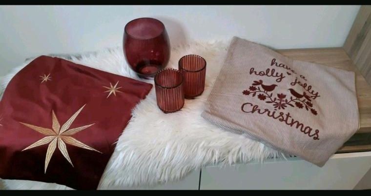 Weihnachten Deko rot Geschenk Kissen Windlichter in Barßel