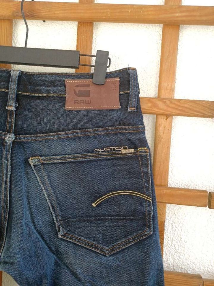 * WIE NEU * Original G-STAR RAW 3301 Jeans Hose Gr. 30/34 Washed in München