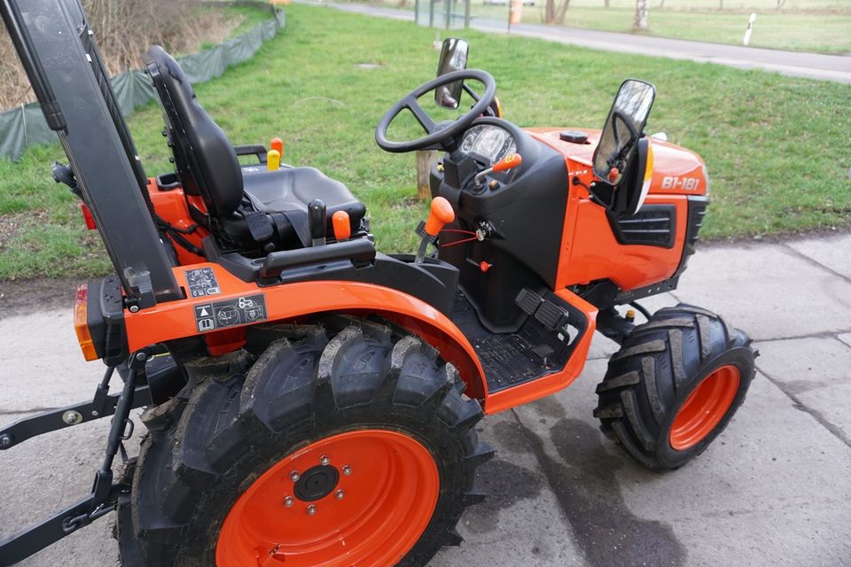 Kubota B1-181 Allradtraktor in Kreischa