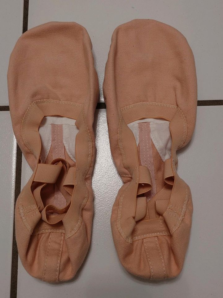 BLOCH Ballettschläppchen NEU/OVP Gr. 41 7C rosa pink Ballett in Herrenberg