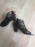 NEU Tamaris schwarze LEDER Pumps High Heels Gr.39 mit Stoßdämpfer Nordrhein-Westfalen - Herford Vorschau