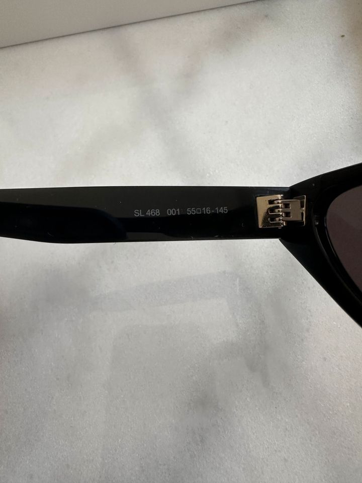 Saint Laurent Sonnenbrille Shades Damen SL 468 schwarz wie neu in Frankfurt am Main