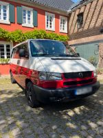 VW T4 Syncro Camper Wohnmobil Zulassung Van weiß rot 4x4 Allrad Köln - Nippes Vorschau