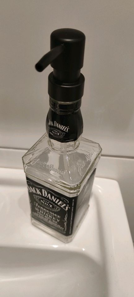 Jack Daniels Seifenspender in Lehrte