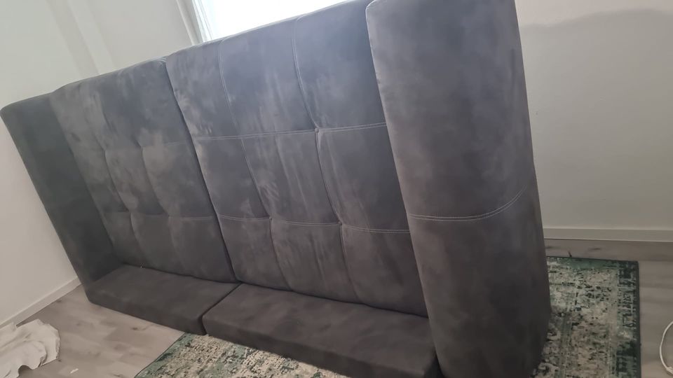 Big Sofa Grau in Duisburg