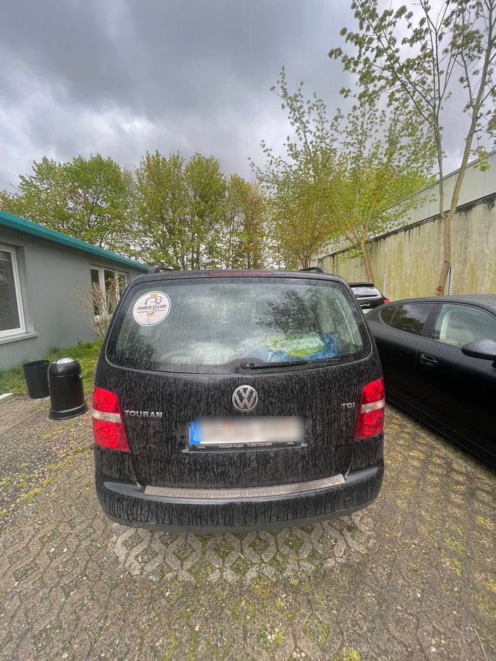 Volkswagen Touran in Schwerin