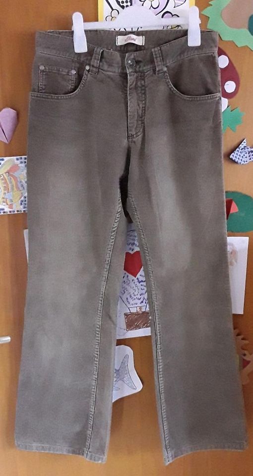 Cordhose von S. Oliver für Herren Gr. W30/L 30 in Güntersleben