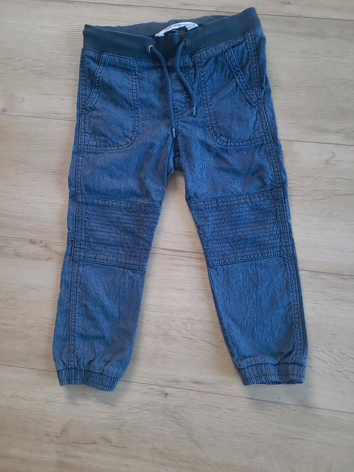 Jeans Joggers gr 104 / neu in Jübek