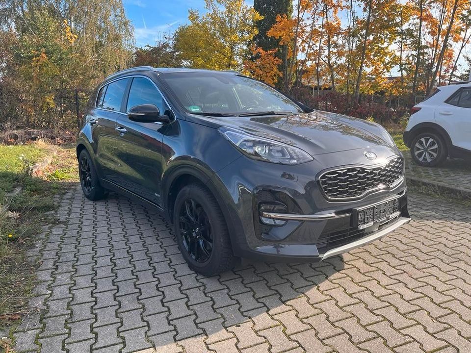 Kia Sportage 4WD M.Hybrid GTLine Technik Sitzbelüft. in Altenburg