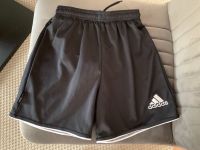 Sporthose kurz Adidas Shorts Gr 140 Niedersachsen - Sachsenhagen Vorschau