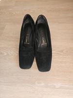Schuhe von Prada Milano gr.38 Nordrhein-Westfalen - Minden Vorschau