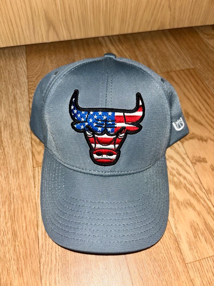 Original Chicago Bulls NBA Ultra Game Cap NEU in Neustadt