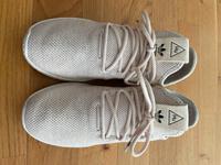 Seltene Adidas Pharrell Williams Tennis HU – Rosa Bayern - Fürth Vorschau