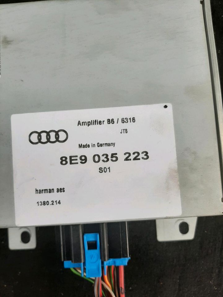 Audi A4 B6 B7 8E Avant Kombi Verstärker Bass mit Steuergerät in Herten