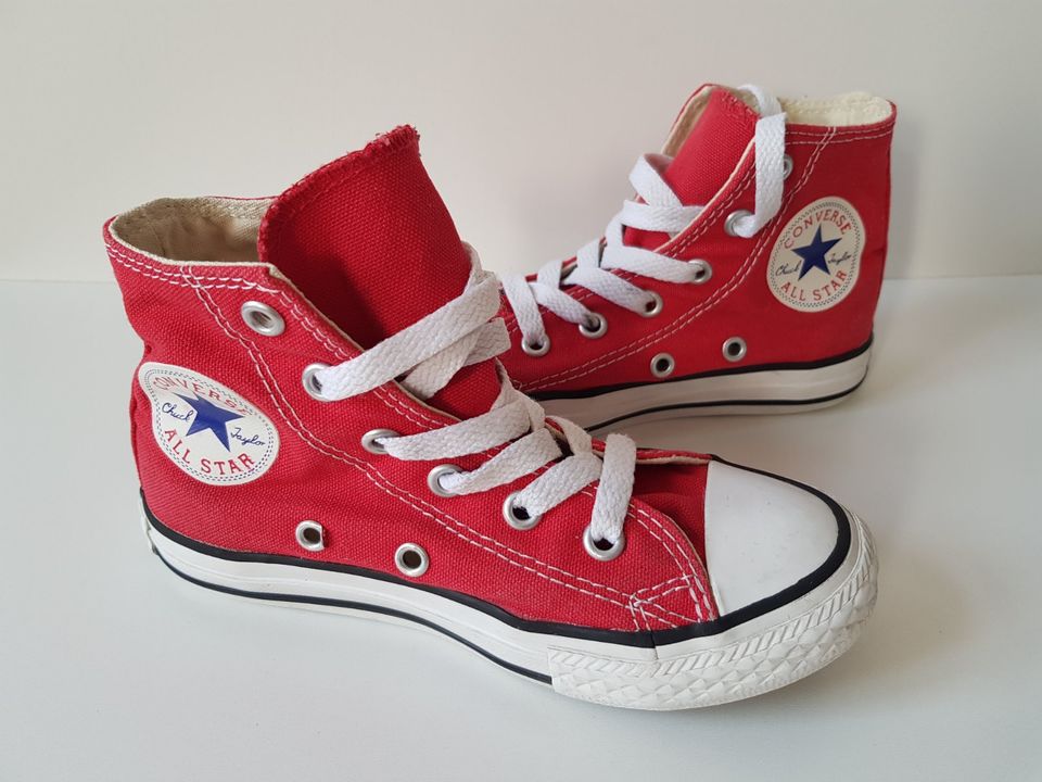 Converse All Star Kinderschuhe Chuck Sneaker Gr. 28 Schuhe Kids in Limburg