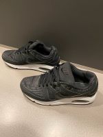 Nike Air Max Command schwarz Gr. 40 sehr guter Zustand Hessen - Rödermark Vorschau