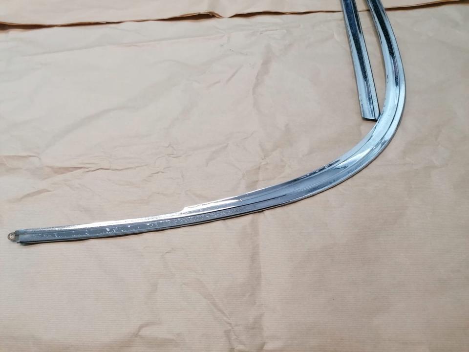 Mercedes W111 Coupe hintere Chromleisten an der Heckscheibe! in Iserlohn