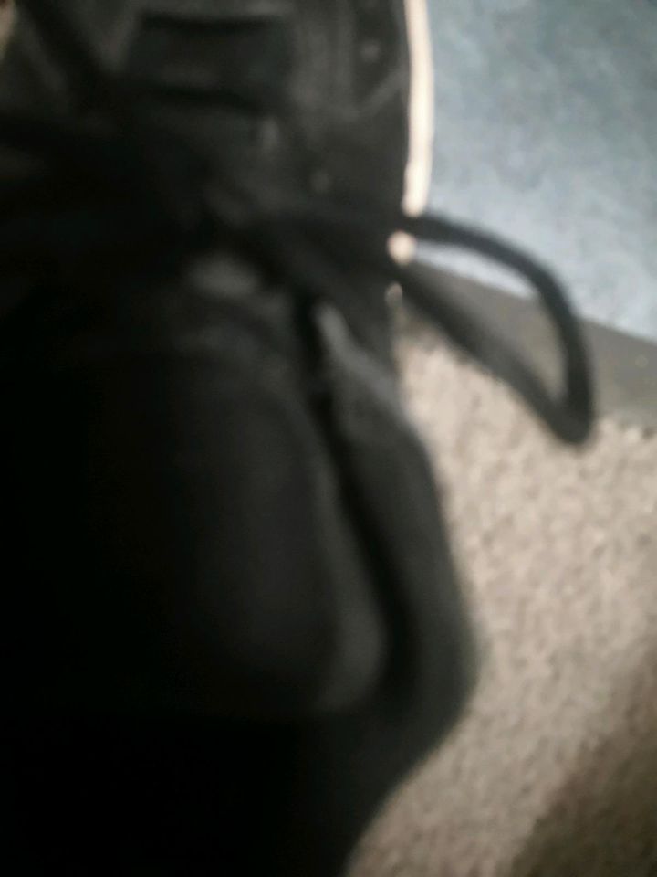 Verkaufe meine schwarzen Nike Turn Schuhe größe 36.5 in Sonthofen